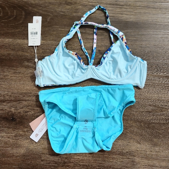 PilyQ Blue Bikini Swimsuit Set NWT sz M - Picture 11 of 13